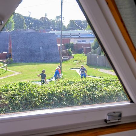 Escape To A Clifftop Chalet With Pool And Tennis Onsite - 1A Kingsdown Holiday Park ภายนอก รูปภาพ