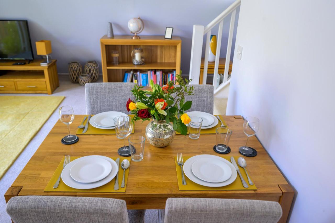 Escape To A Clifftop Chalet With Pool And Tennis Onsite - 1A Kingsdown Holiday Park ภายนอก รูปภาพ